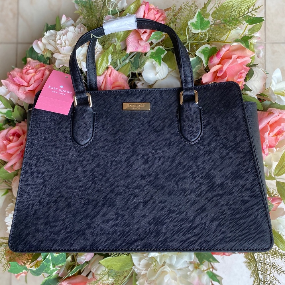 CYBER MONDAY 🛍🎉♠️ Laurel Way Reese Black Satchel
